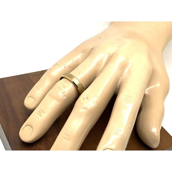 Men's Wedding Band Gold Tone Tungsten 5mm Ring Size 11 - Picture 13 of 14